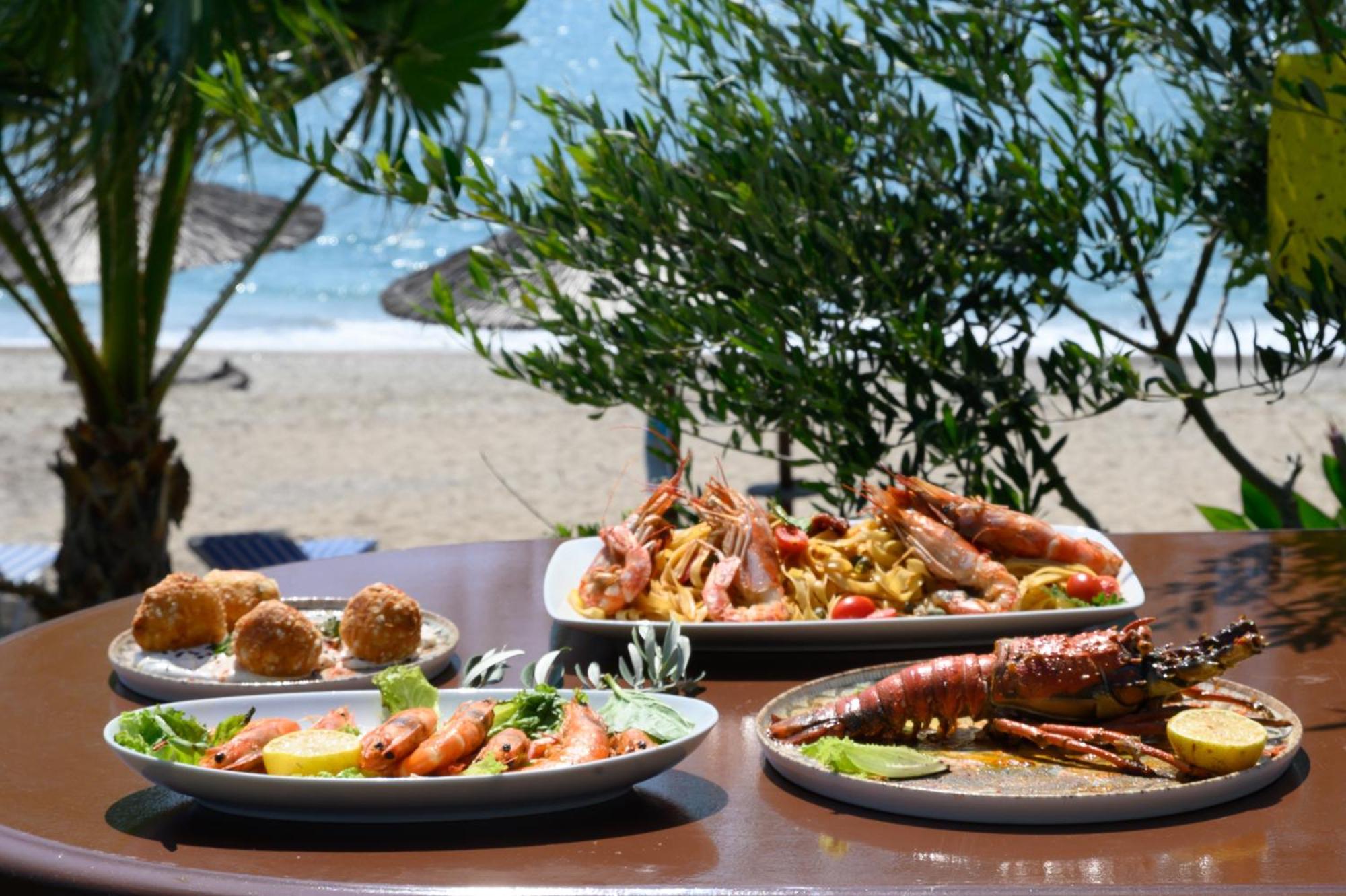 Poseidon Beach Hotel Кастросикия Экстерьер фото